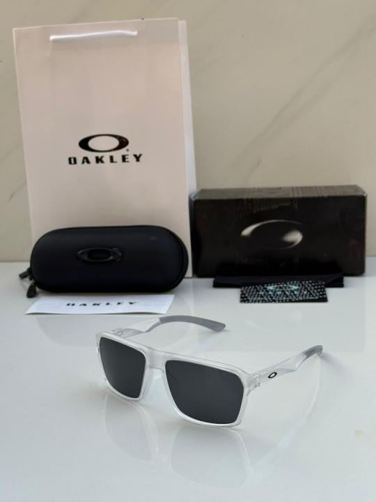 OAKLEY SUNGLASS D-134