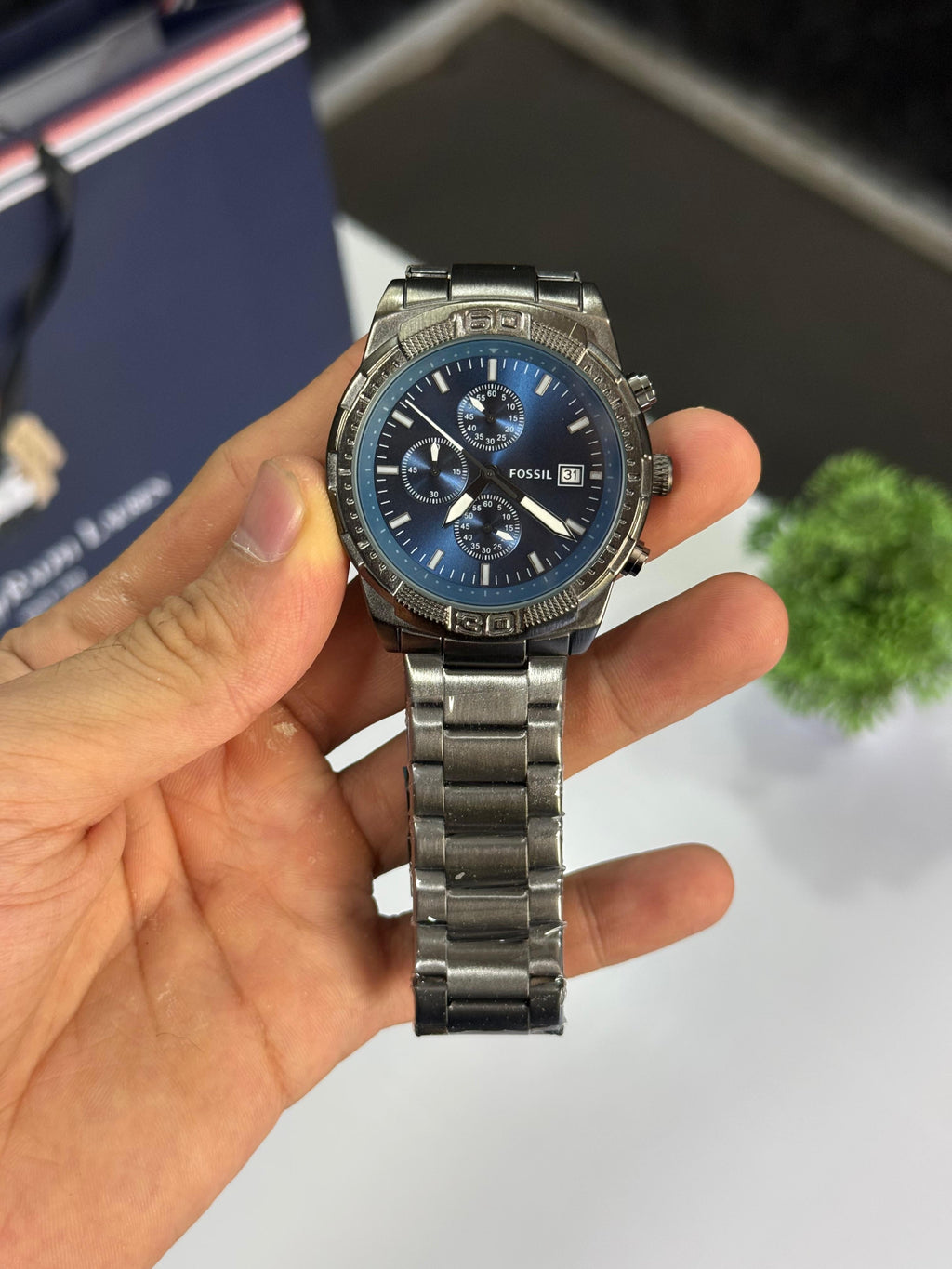 Product Name: Fossil 
✔️1st Quality (All working) 
✔️New demanding model