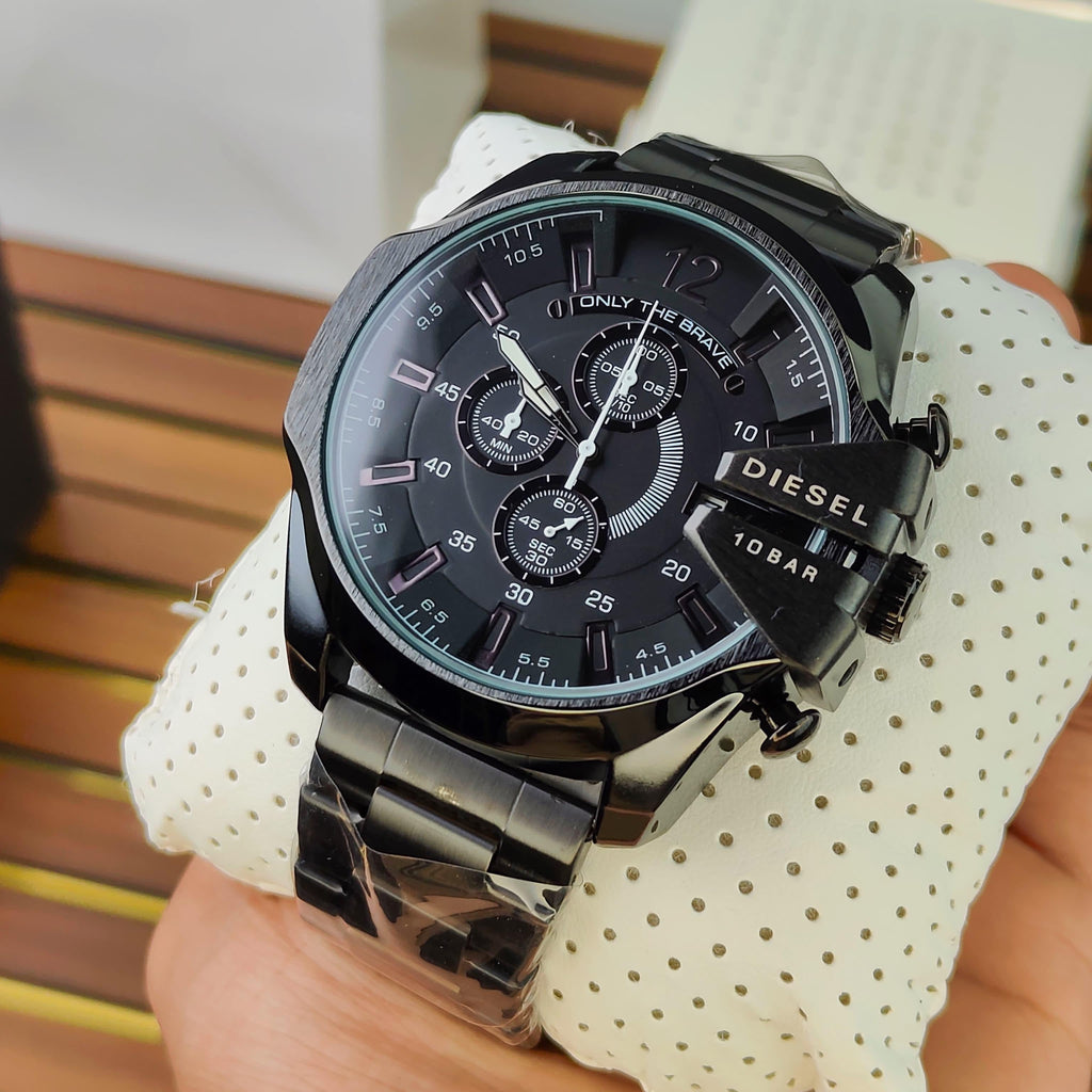 DIESEL MEN’S MEGA CHIEF CHRONOGRAPH WATCH A BLACK DIAL AND MATCHING STAINLESS STEEL BAND