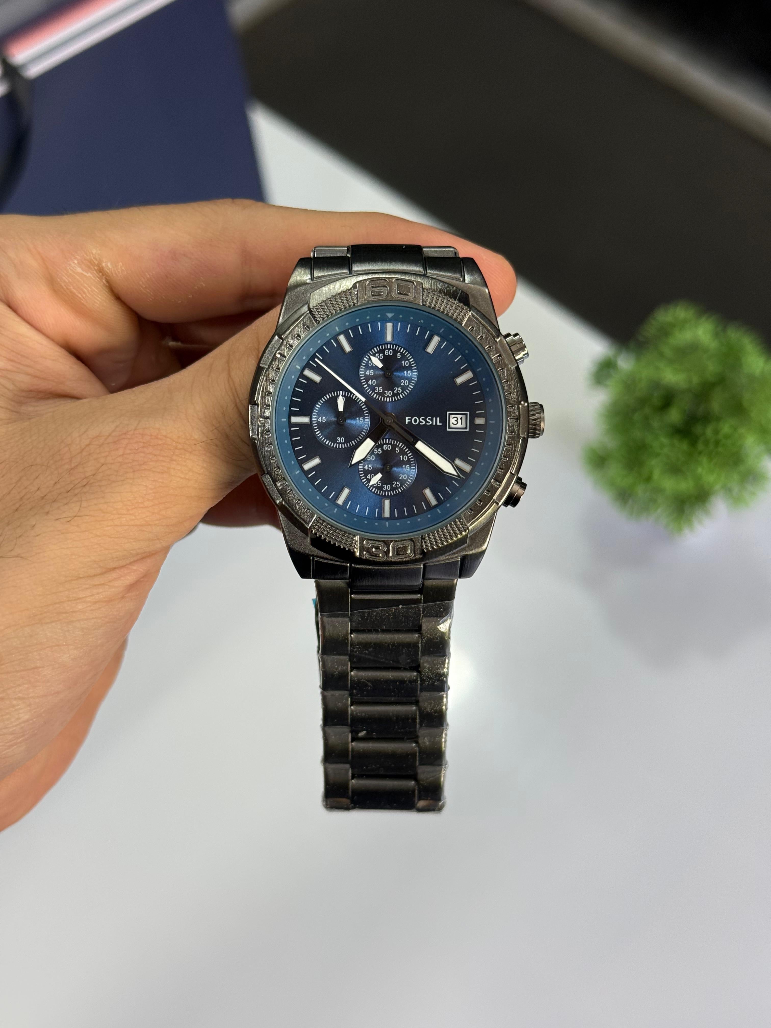 Product Name: Fossil 
✔️1st Quality (All working) 
✔️New demanding model