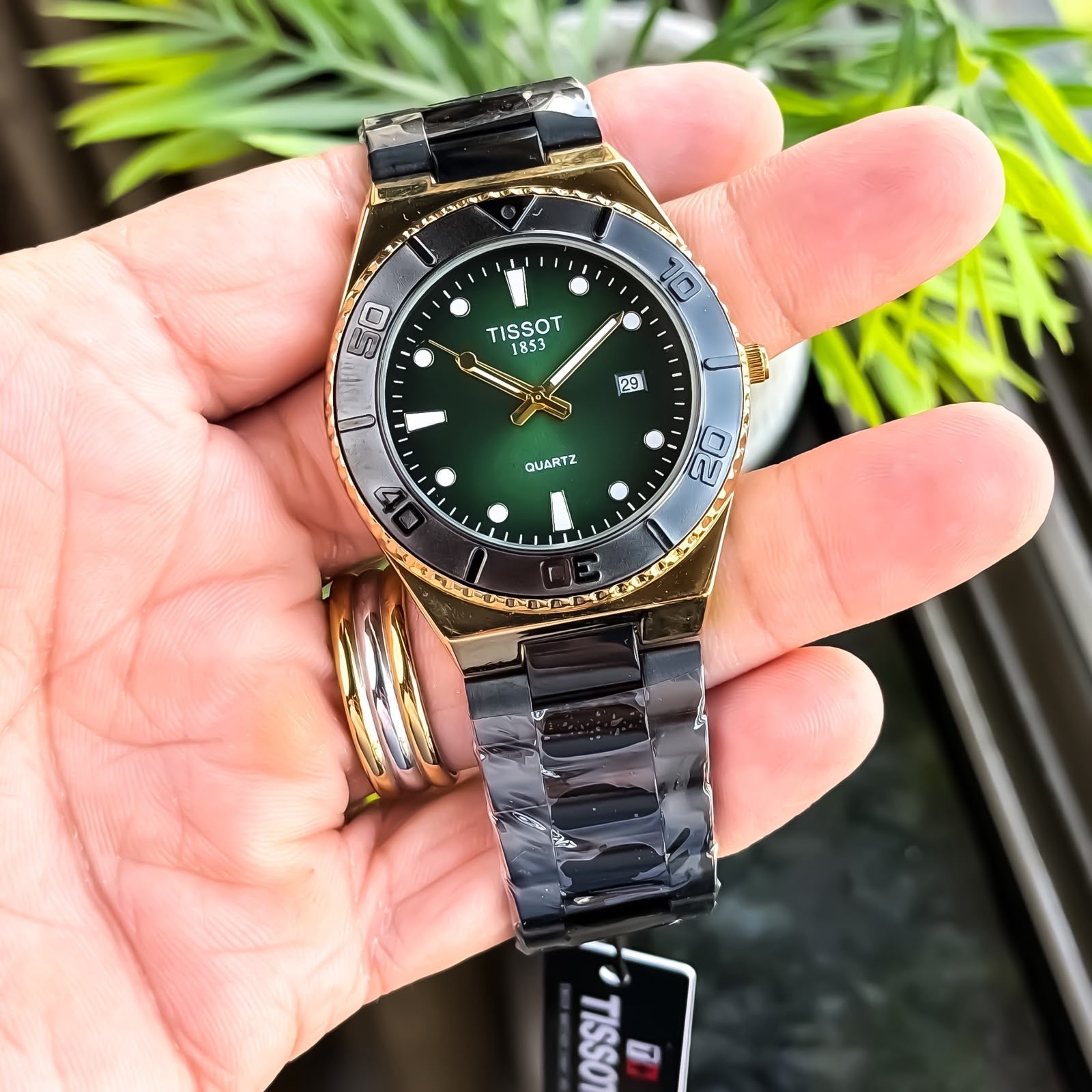 *Product Name :-* Tissot Gentleman