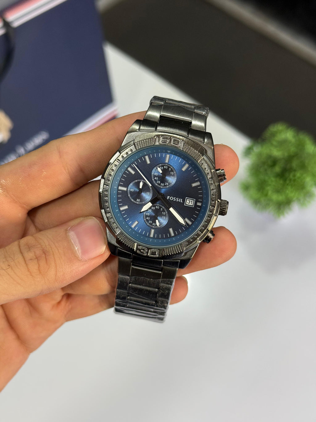 Product Name: Fossil 
✔️1st Quality (All working) 
✔️New demanding model