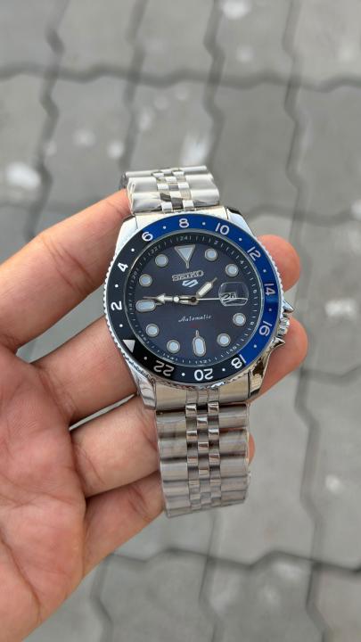 Seiko 5 sports back open