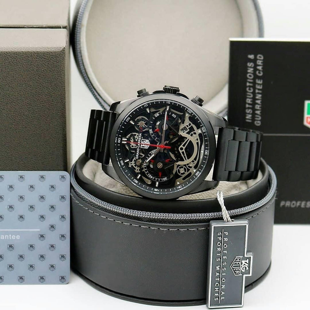 TAG HEUER CR7 PREMIUM WATCH A MEN’S CHRONOGRAPH WATCH A BLACK DIAL AND BRACELET
