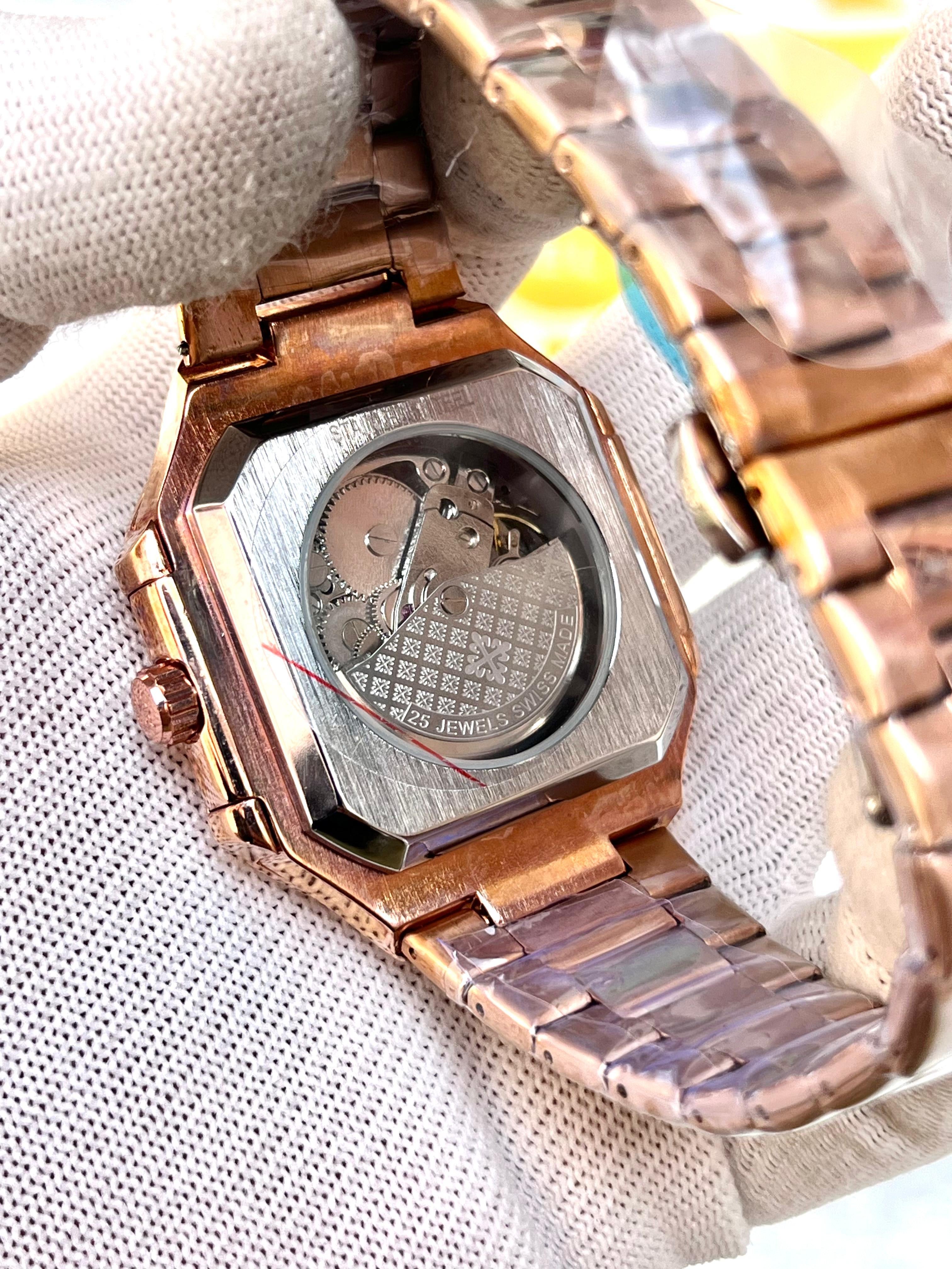 *Product name :* *Patek Philppe Nautilus Automatic*