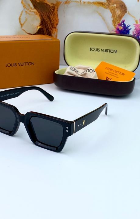 LOUIS VUITTON SUNGLASS D-38