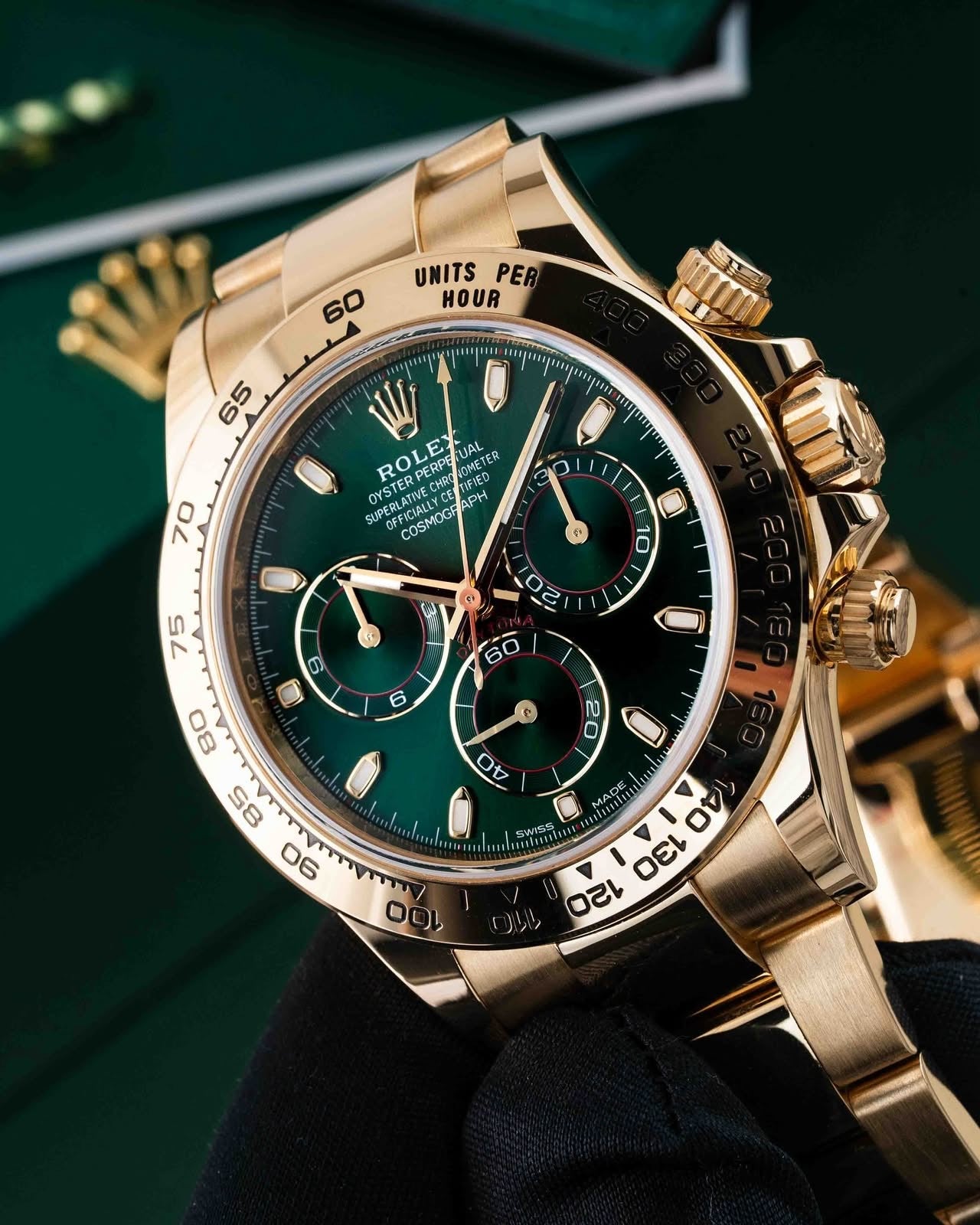 ROLEX DAYTONA GOLD GREEN AND YELLOW GOLD SUB-DIALS AUTOMATIC WATCH