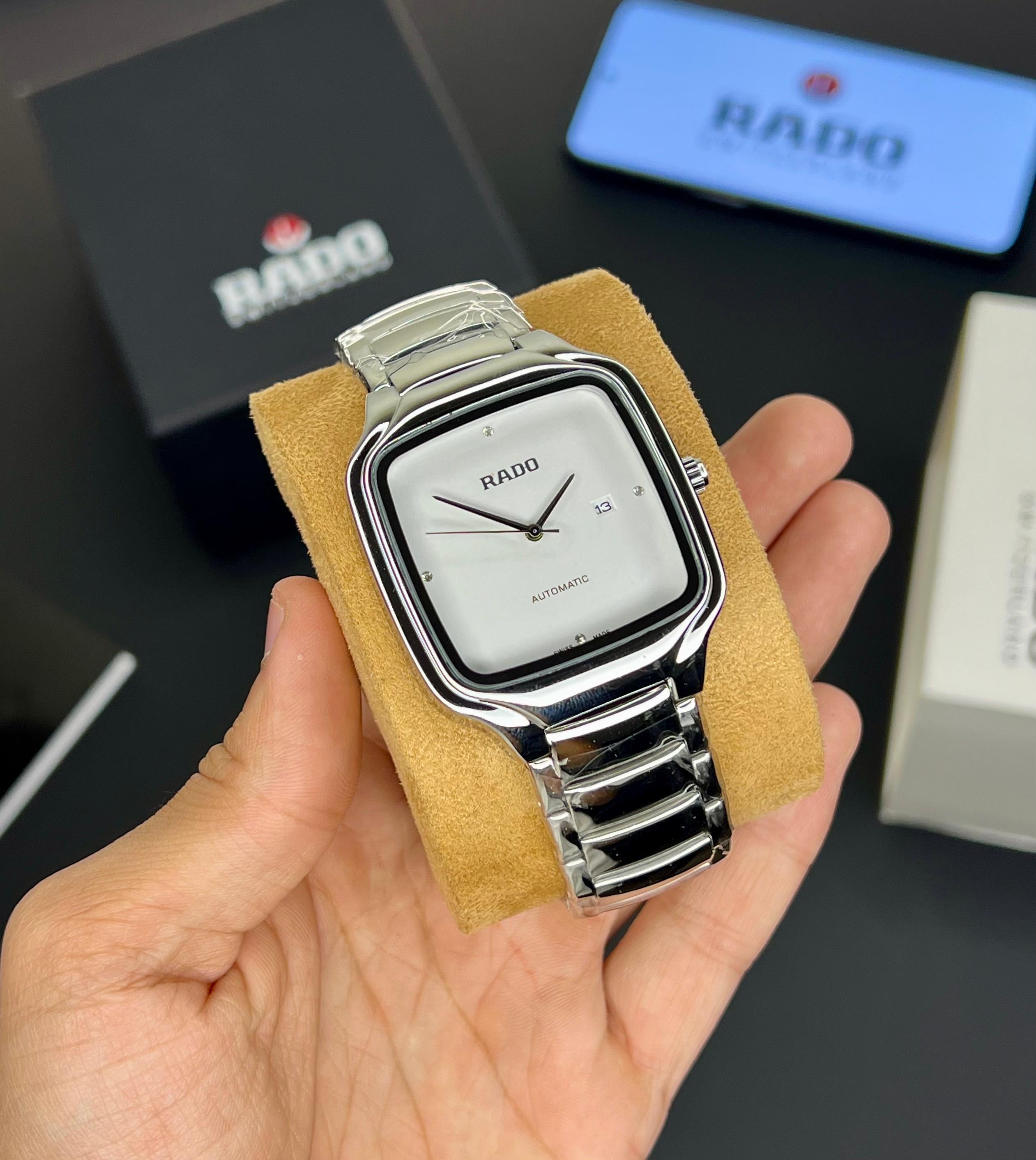 RADO TRUE SQUARE WATCH WITH A POLISHED STEEL CASH AND WHITE DIAL 😍😍