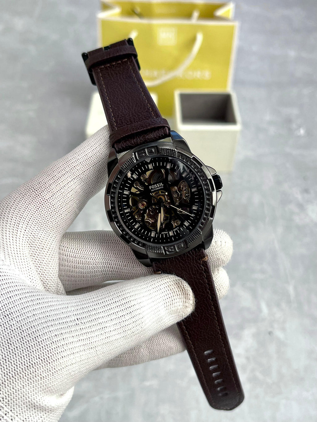 *Product name :*Fossil Bronson*
TW