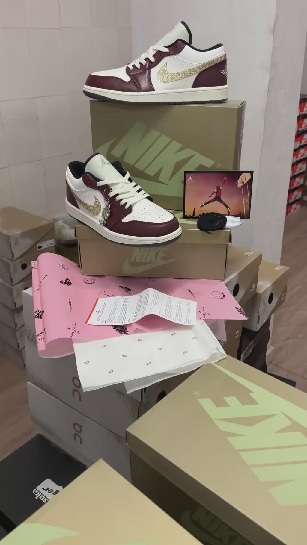 NIKE Air Jordan 1 Low SE Lunar New Year
