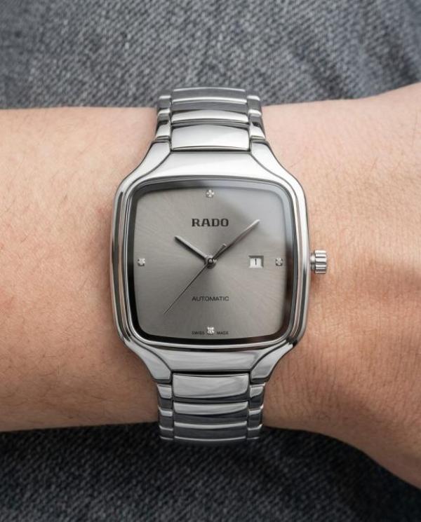 RADO TRUE SQUARE SWIFT MOVEMENT SILVER GREY