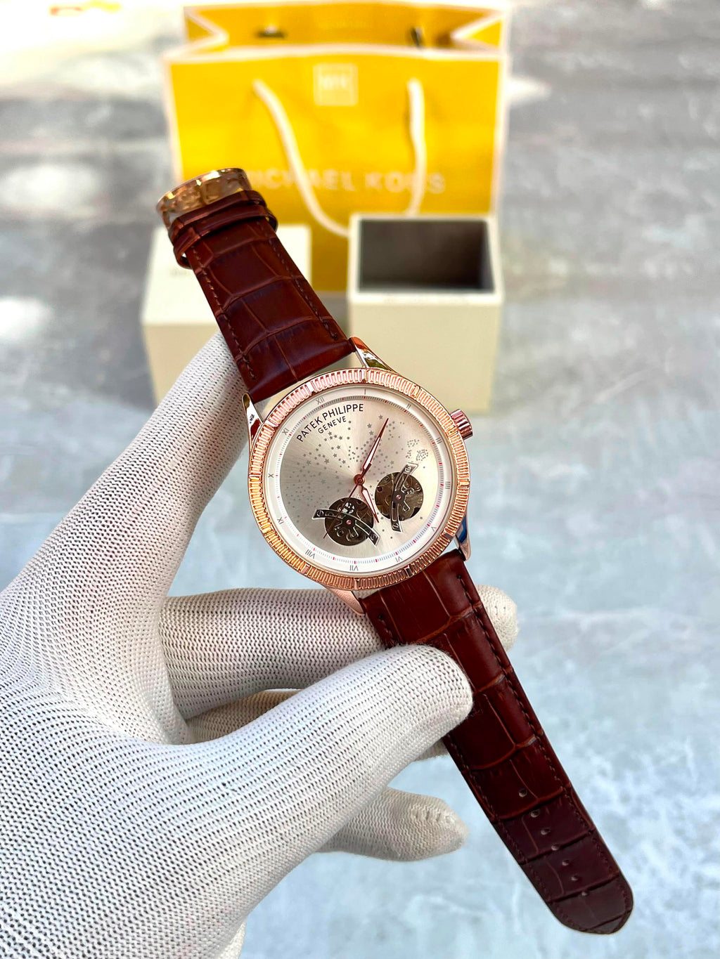 *Product name :* *Patek Philppe Signature*
