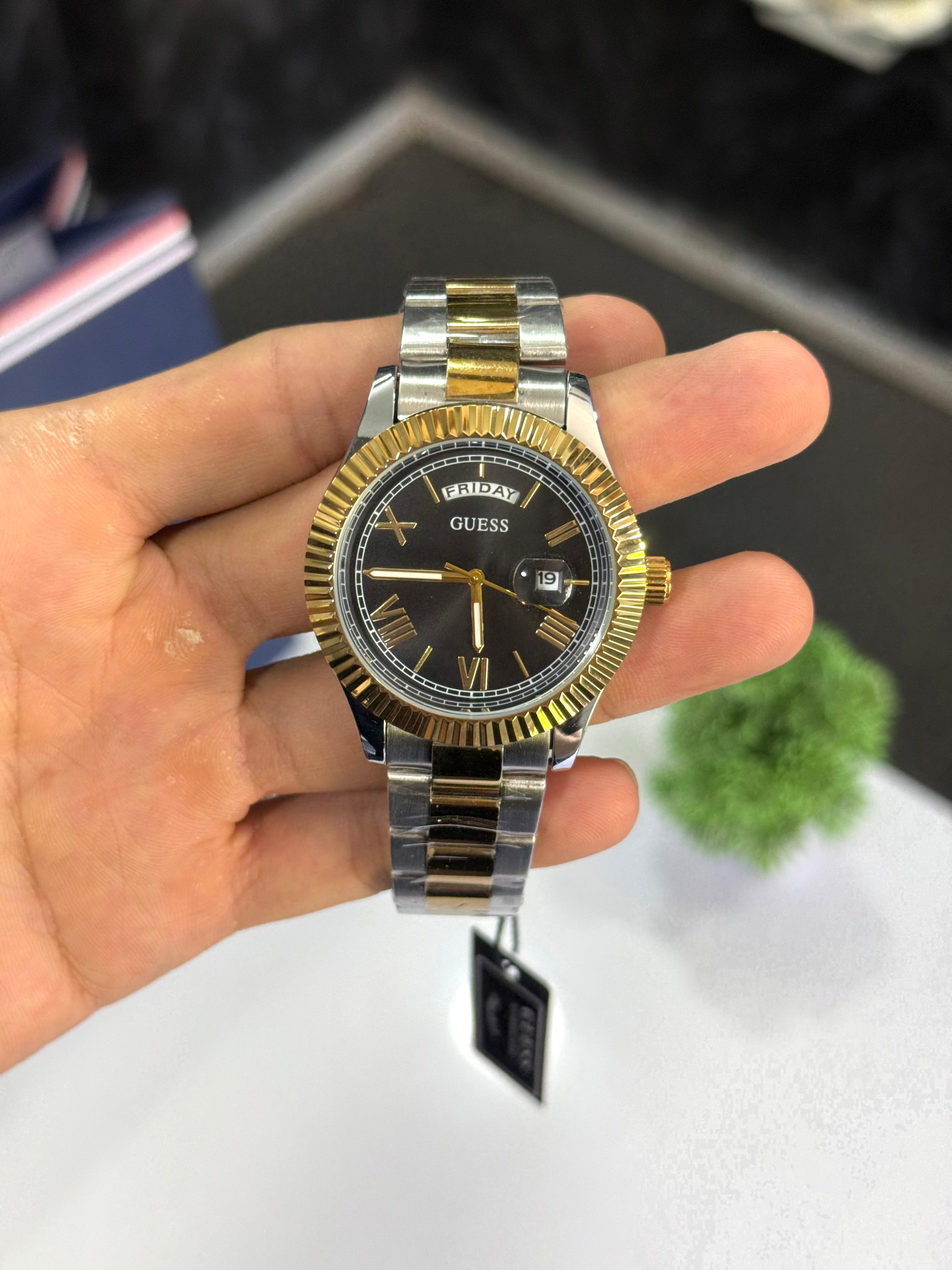 *Guess Day Date Mens Classic New arrivals Most Demanding 🤩💯*