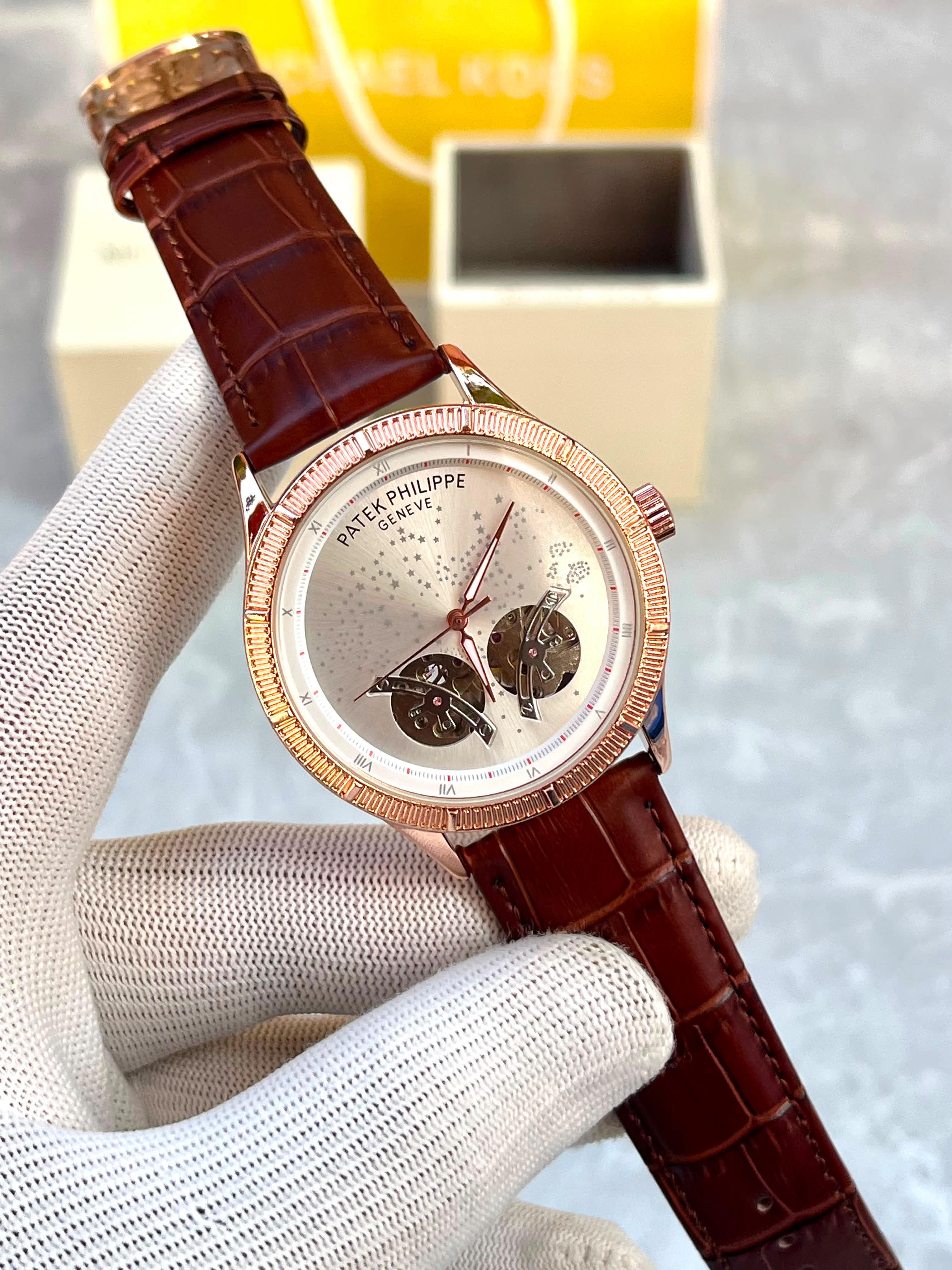 *Product name :* *Patek Philppe Signature*