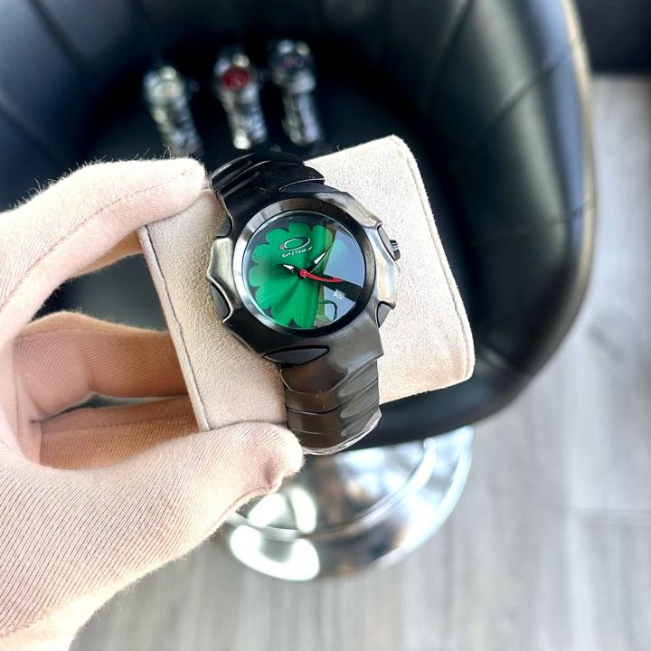OAKLEY MENS BLACK GREEN WATCH