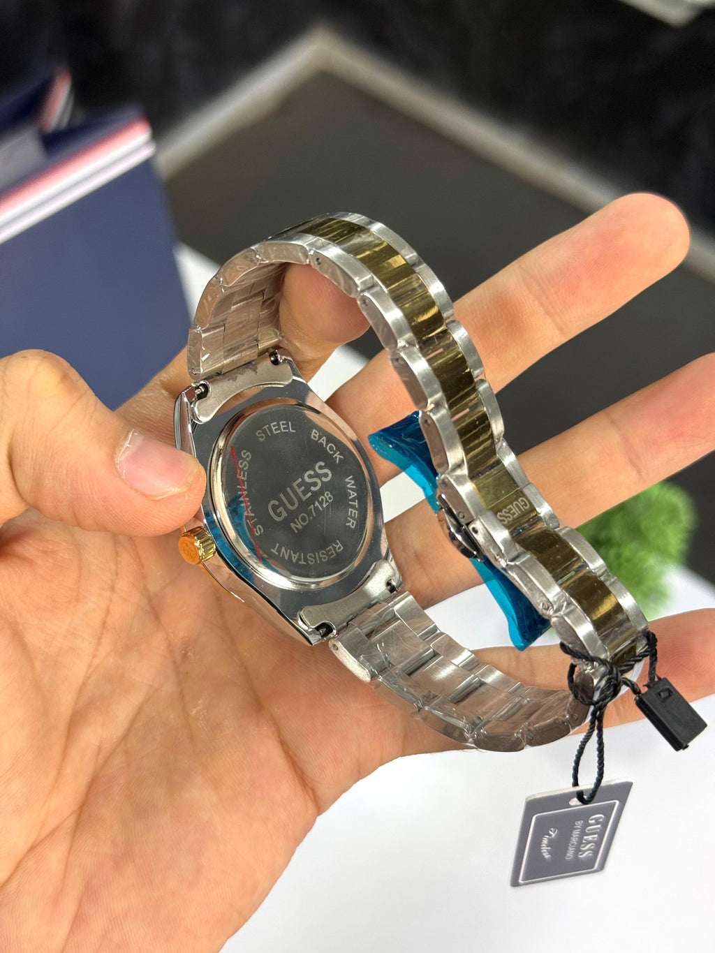 *Guess Day Date Mens Classic New arrivals Most Demanding 🤩💯*