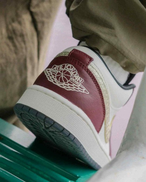NIKE Air Jordan 1 Low SE Lunar New Year