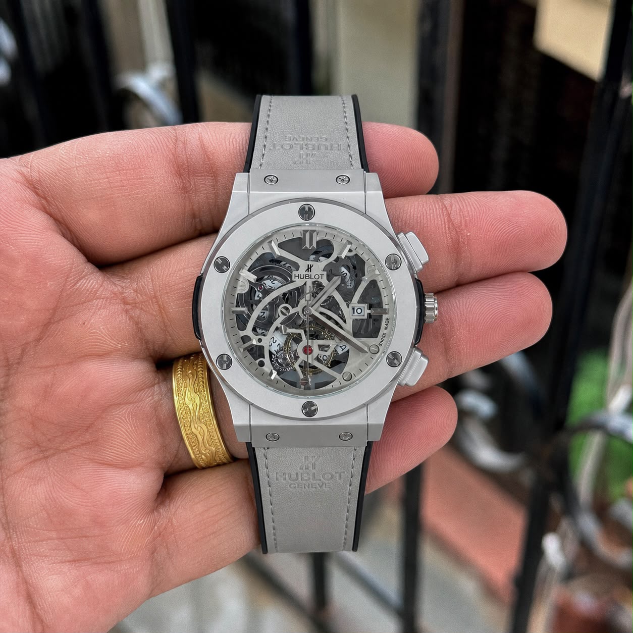 *Hublot Bigbang Quartz Mens New arrival in Classic Analog Watch